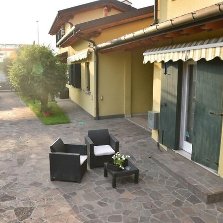 Villa Loredana Elegant Villa With Private Bathroom Спинея Екстериор снимка